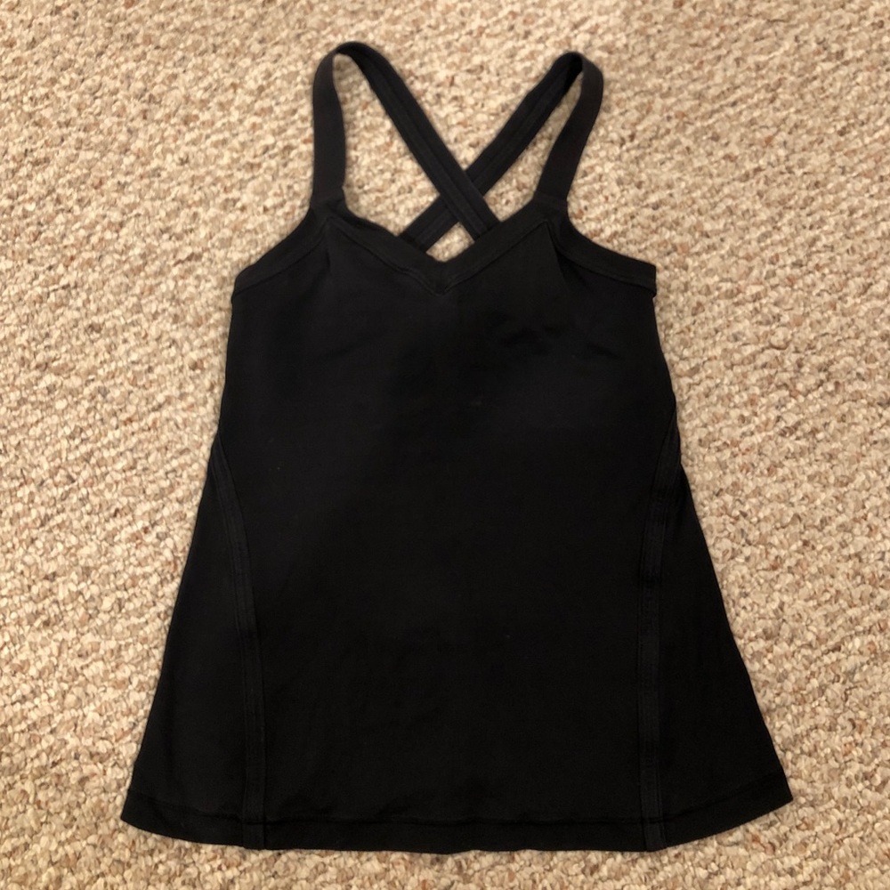 Lululemon black workout top